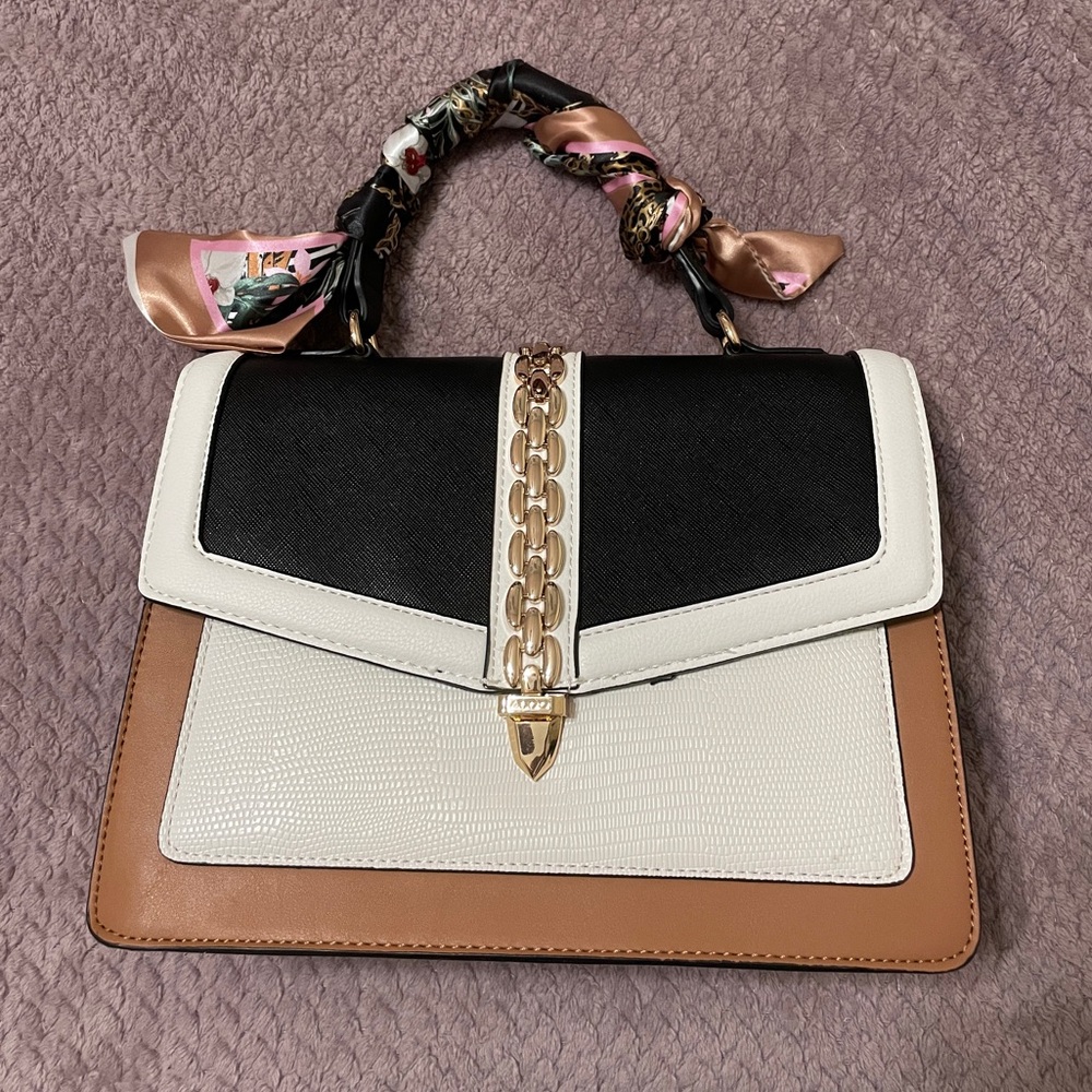 Aldo Purse